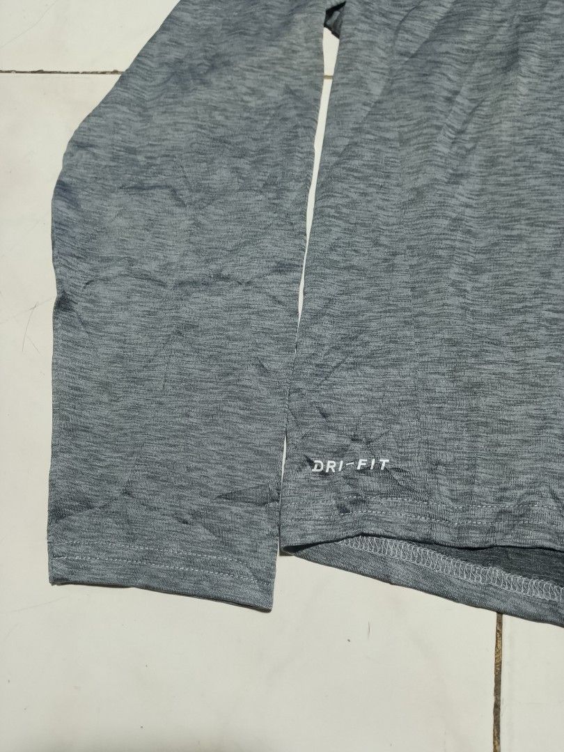 Jordan "Drifit" Spell Out Hoodie (Category: Babies & Kids Fashion) located in Mabalacat. Submitted by zero2mthrift (Listing ID 1470424357, Image 3). Description: For 8-10 Yrs Old on Tag Size Small Excellent condition to As new No Flaws. Complete tags and details. Authentic Location: Pampanga.