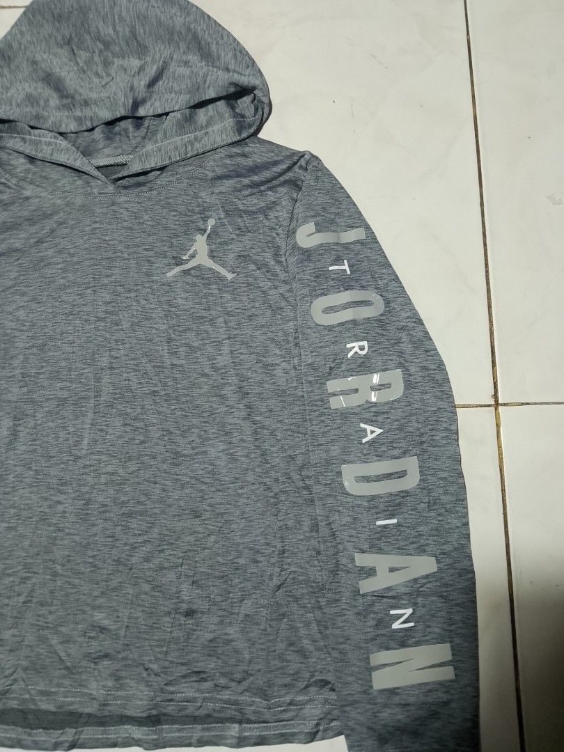 Jordan "Drifit" Spell Out Hoodie (Category: Babies & Kids Fashion) located in Mabalacat. Submitted by zero2mthrift (Listing ID 1470424357, Image 2). Description: For 8-10 Yrs Old on Tag Size Small Excellent condition to As new No Flaws. Complete tags and details. Authentic Location: Pampanga.