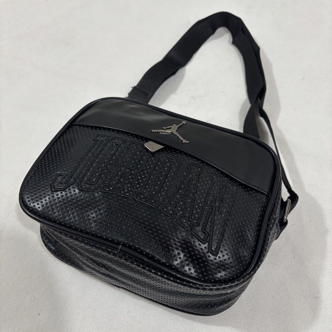 Jordan Sling Shoulder Bag (Category: Sling Bags) located in Cavite. Submitted by itsayaaa (Listing ID 1470541630, Image 3). Description: No issue Excellent Condition .
