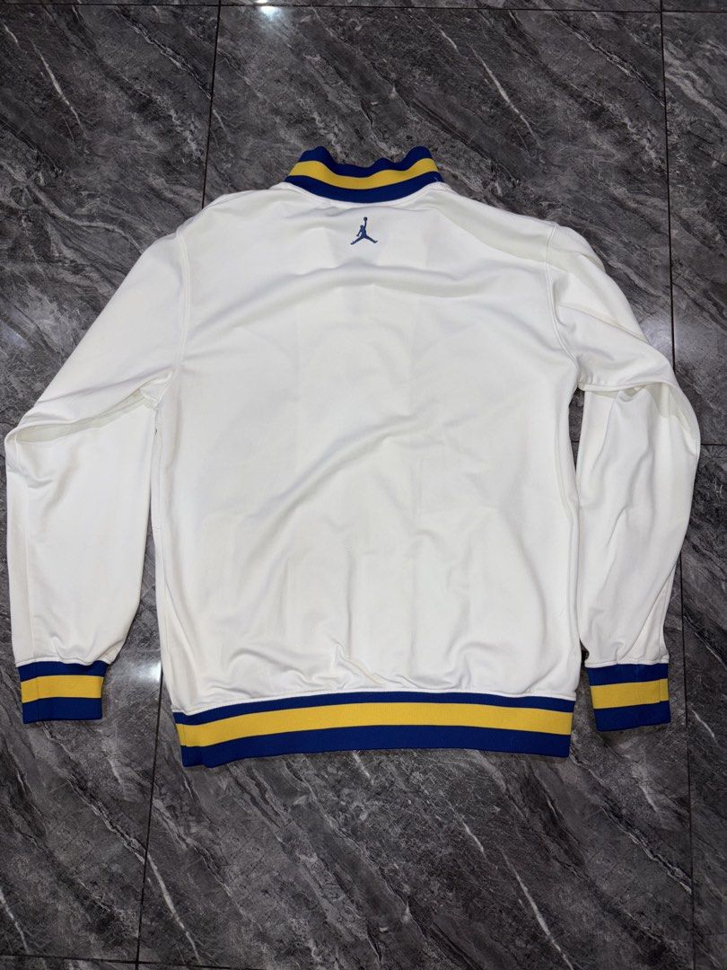 JORDAN VINTAGW JACKET (Category: Coats, Jackets and Outerwear) located in Pasay City. Submitted by maads (Listing ID 1470420453, Image 2). Description: SIZE SMALL GOOD CONDITION W 21 x L 27.