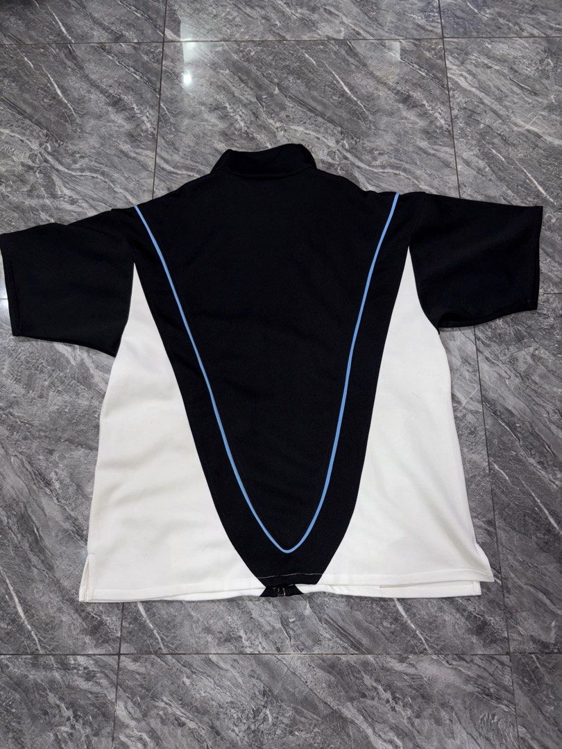 JORDAN VINTAGW WARM UP POLO (Category: Tshirts & Polo Shirts ) located in Pasay City. Submitted by maads (Listing ID 1470426102, Image 2). Description: SIZE LARGE FITS XL W 24.5 x L 30.5 NO ISSUE.