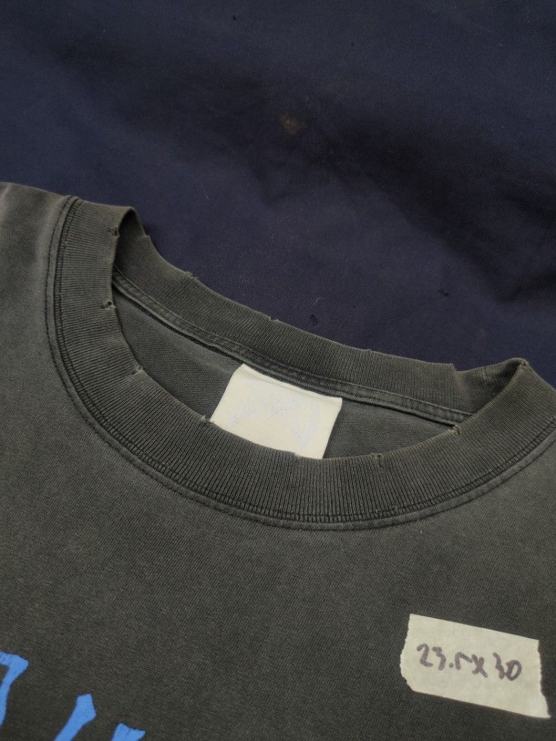 Juice World x Spiderman Tee (Category: Tshirts & Polo Shirts ) located in Manila. Submitted by montillano25396 (Listing ID 1470350132, Image 3). Description: Juice World x Spiderman Tee Dimes: 23.5 x 30 (2XL) Good Condition Issue: minimal crack on print CLAIM: 🏷️P499.