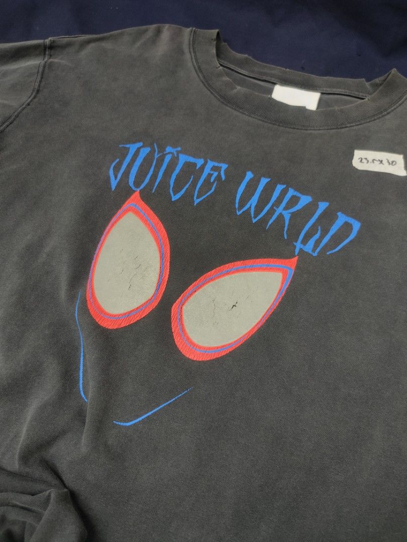 Juice World x Spiderman Tee (Category: Tshirts & Polo Shirts ) located in Manila. Submitted by montillano25396 (Listing ID 1470350132, Image 2). Description: Juice World x Spiderman Tee Dimes: 23.5 x 30 (2XL) Good Condition Issue: minimal crack on print CLAIM: 🏷️P499.
