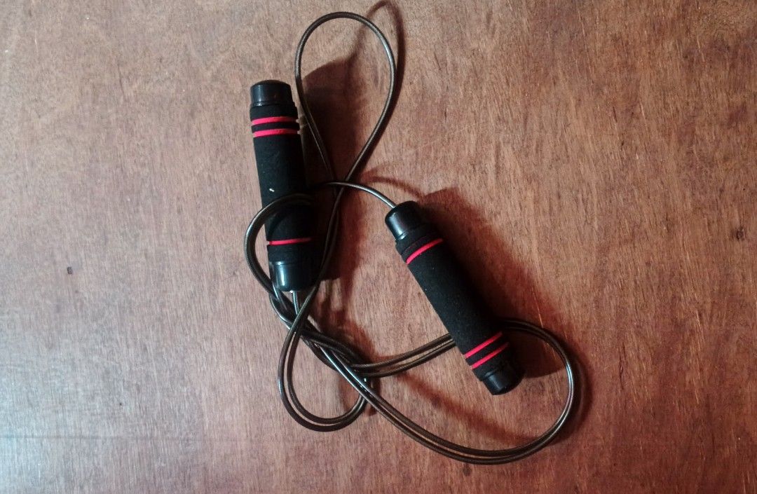 Jumping rope (Category: Cardio & Fitness Machines) located in Manila. Submitted by beveragedj77 (Listing ID 1470533884, Image 1). Description: .