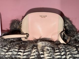 (Category: ) located in . Submitted by parischanelcollection (Listing ID 1470556533, Image 1). Description: .