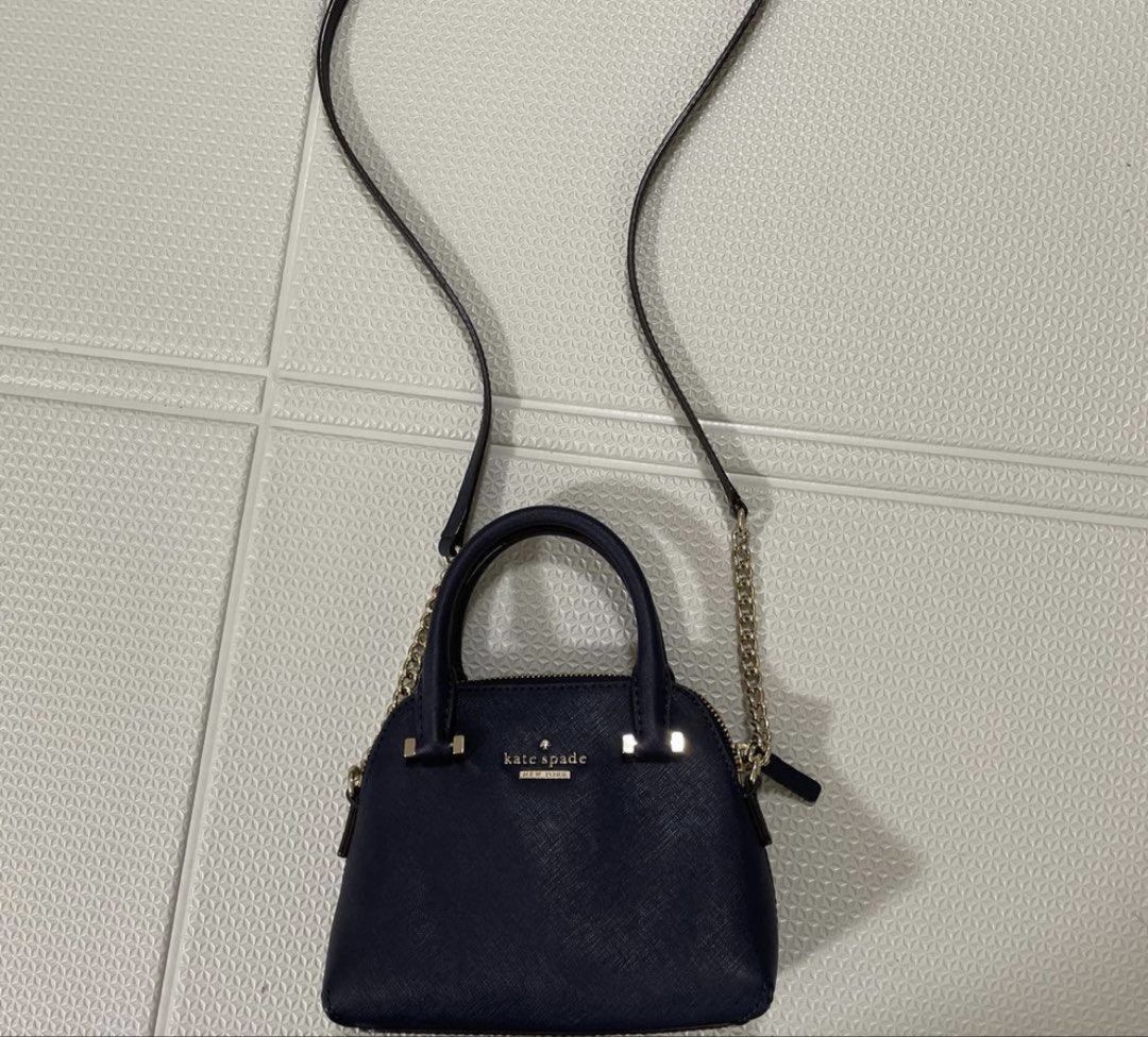 Kate Spade Slingbag (Category: Cross-body Bags) located in Manila. Submitted by swift_tiny_treasure (Listing ID 1470459805, Image 1). Description: .
