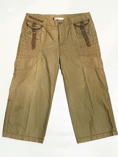 (Category: ) located in . Submitted by serenique_wear (Listing ID 1470428974, Image 1). Description: .