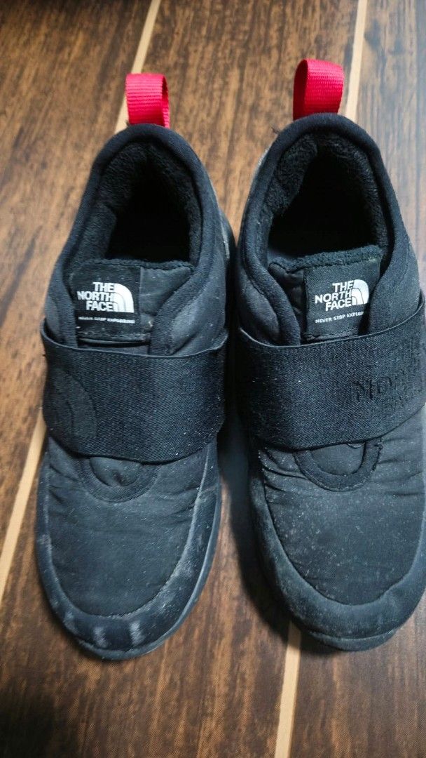 Kids winter shoes (Category: Babies & Kids Fashion) located in Marikina City. Submitted by kgcdl (Listing ID 1470353892, Image 1). Description: loc marikina used once and stocked outgrown no low ballers this is northface.