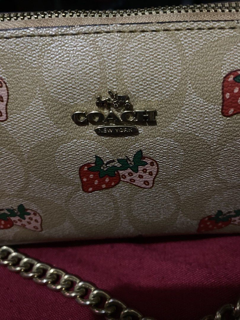 Kili Bag (Category: Shoulder Bags) located in Manila. Submitted by gelaimarieh (Listing ID 1470423311, Image 3). Description: .