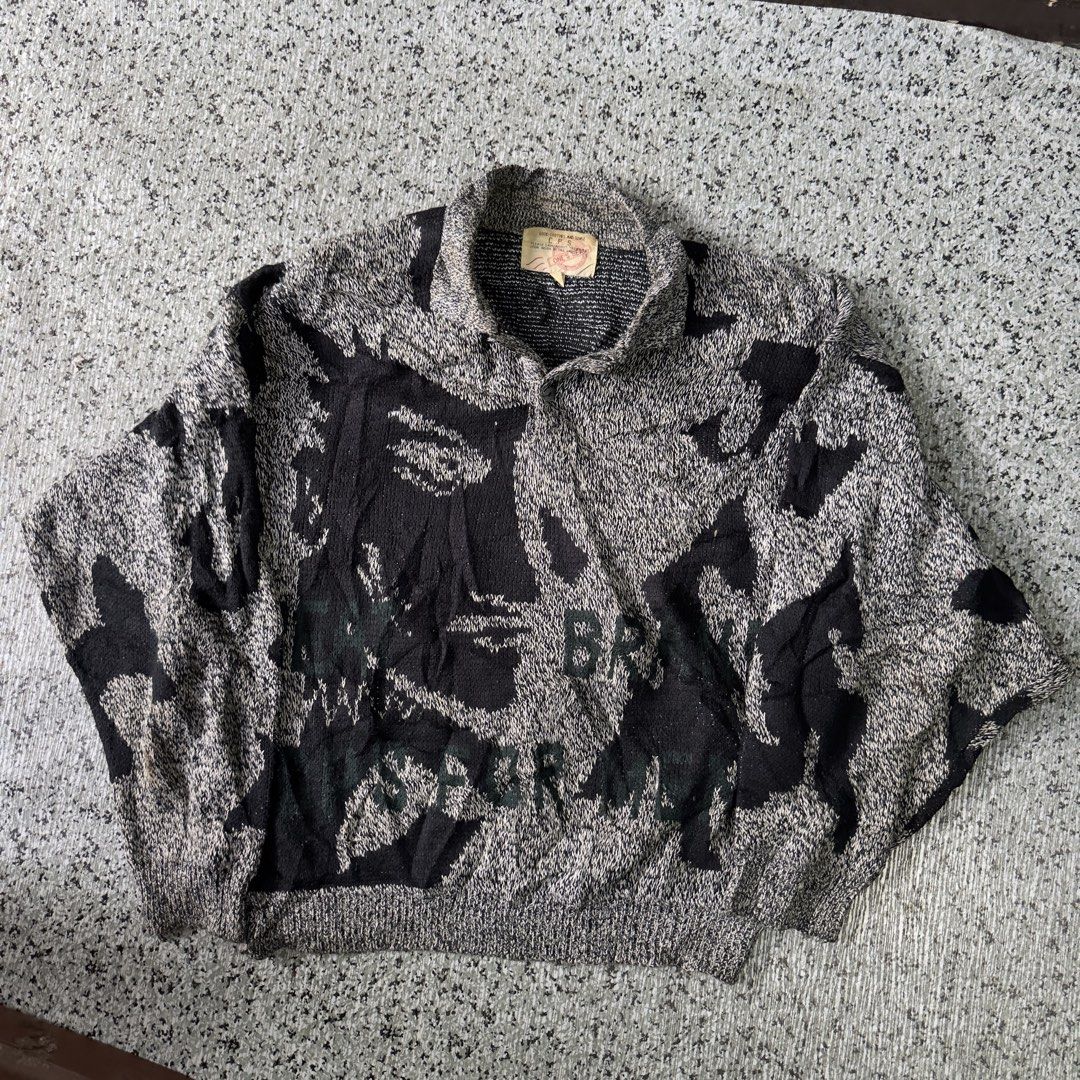 Knited Polo Sweater (Category: Coats, Jackets and Outerwear) located in Baguio. Submitted by secondoption.ph (Listing ID 1470508856, Image 1). Description: Fitting medium Length 23.5 Widrh 23.