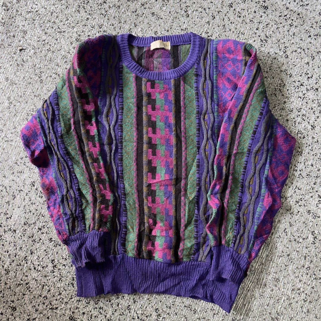 Knited Sweater (Category: Coats, Jackets and Outerwear) located in Baguio. Submitted by secondoption.ph (Listing ID 1470503334, Image 1). Description: Fitting medium Length 22.5 Width 19.5.