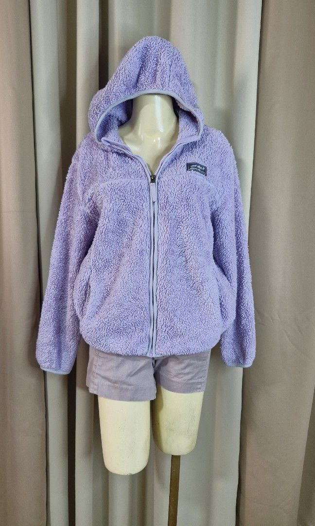 L: Eddie Bauer Hoody Jacket (Category: Coats, Jackets and Outerwear) located in Calabanga. Submitted by deniseallyson (Listing ID 1470479096, Image 1). Description: .