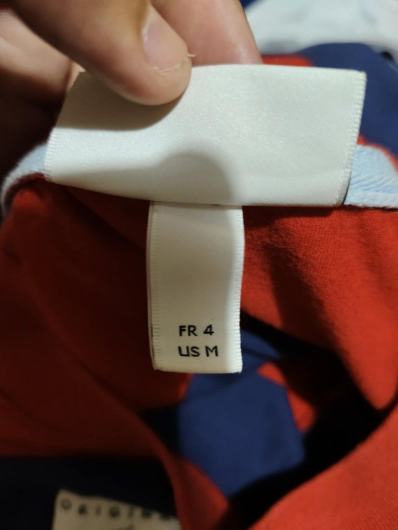 LACOSTE SHIRT (Category: Tshirts & Polo Shirts ) located in Tubigon. Submitted by negosyanthrift (Listing ID 1470466447, Image 3). Description: Size:Medium to Large 20x27 Issue small discoloration As new condition Need wash only 🏷️949+sf.