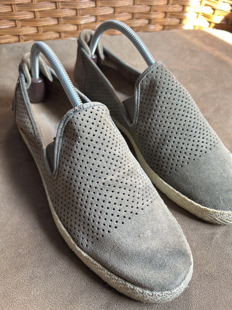 Lacoste Tombre Slip-On Espadrilles size 11 (Category: Casual Shoes) located in General Santos City (Dadiangas). Submitted by moana_thrifts (Listing ID 1470409492, Image 1). Description: .