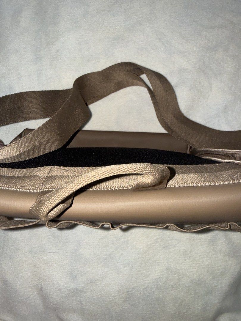 Lacoste Sling Bag (Category: Sling Bags) located in Daet. Submitted by sbcookieee (Listing ID 1470502802, Image 2). Description: • Width: 12.8 in (32.5 cm) • Height: 9.2 in (23.5 cm) • Depth: 5.4 in (13.5 cm).