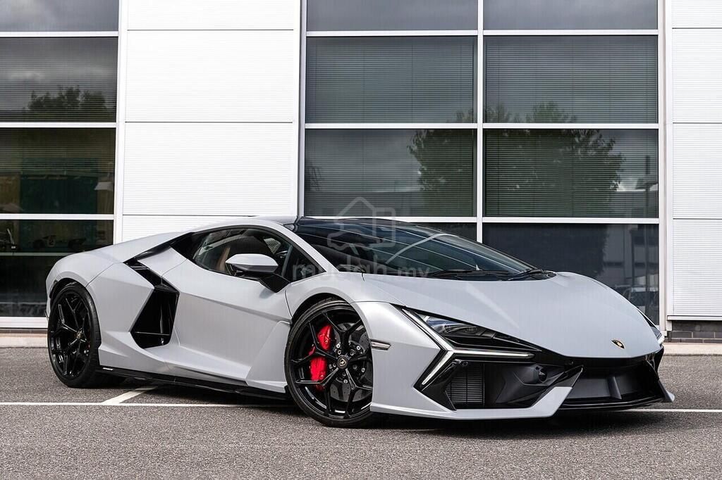 Lamborghini Revuelto Base Grade, Cars, Cars for Sale on Carousell