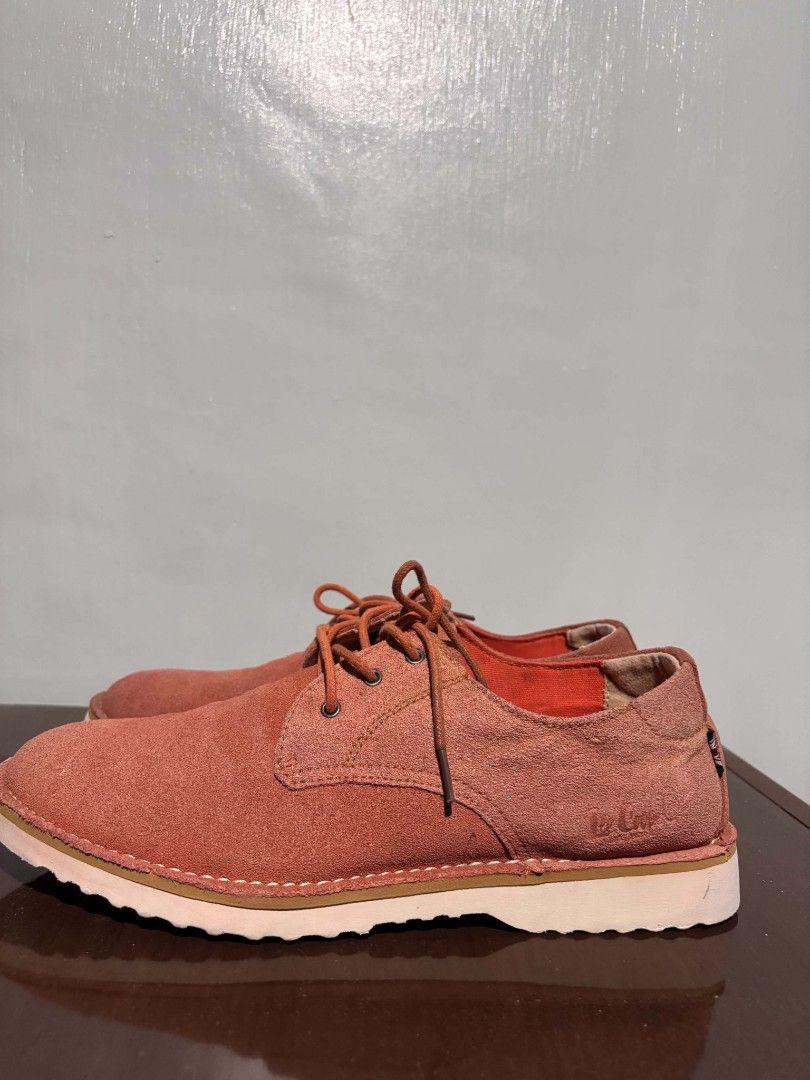Lee cooper (Category: Casual Shoes) located in Subic. Submitted by buy_me773 (Listing ID 1470378401, Image 2). Description: hit me up, that is size 43 in euro. Thankss:).