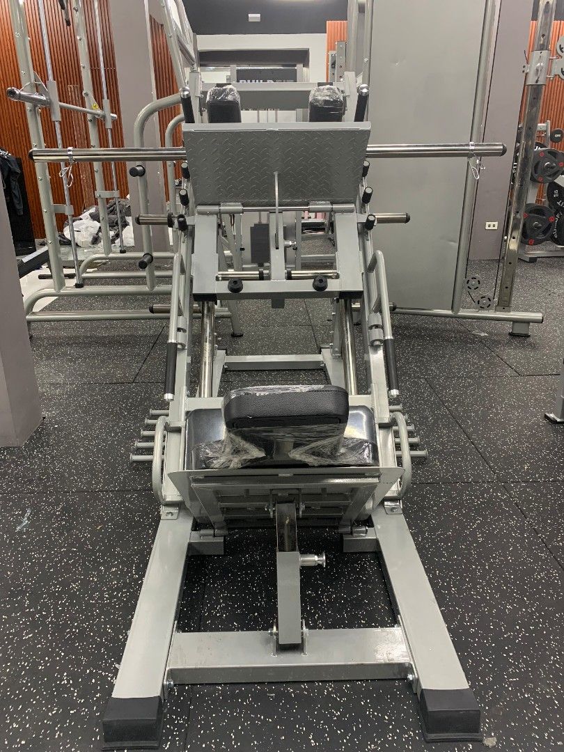 Leg Press/Hack Squat Machine 2in1 (Category: Weights & Dumbbells) located in Caloocan City. Submitted by protein888 (Listing ID 1470413796, Image 3). Description: .