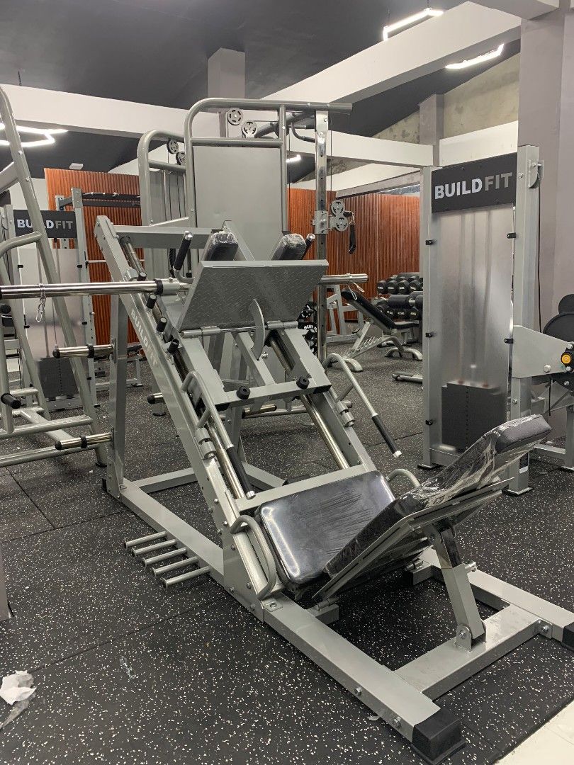 Leg Press/Hack Squat Machine 2in1 (Category: Weights & Dumbbells) located in Caloocan City. Submitted by protein888 (Listing ID 1470413796, Image 1). Description: .