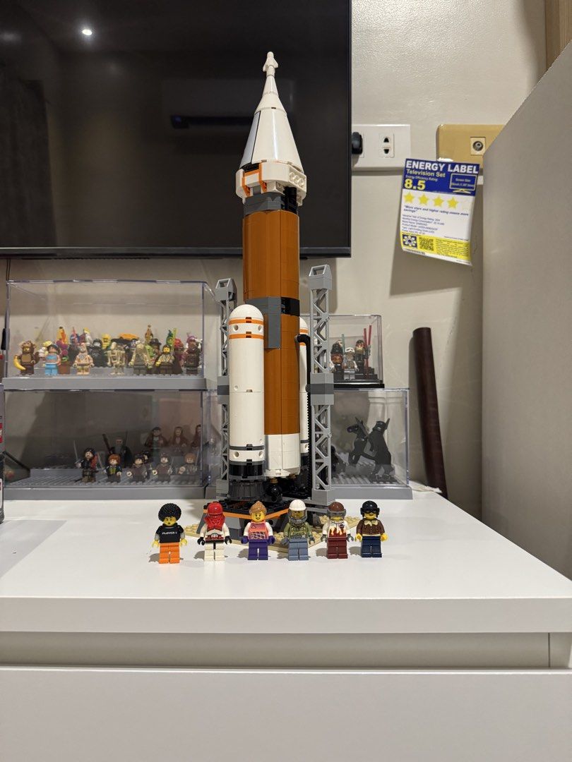 LEGO City Space Rocket Launchpad Set with Minifigures (Category: Lego & Building Sets) located in Manila. Submitted by bravecrystal.ac736b (Listing ID 1470498009, Image 1). Description: - Large space rocket build with launch tower and support gantry - Includes 6 unique astronaut and crew minifigures - Fully assembled and ready for display - All visible bricks are intact - Ideal collector's item for space enthusiasts - Meetup/pickup preferred due 