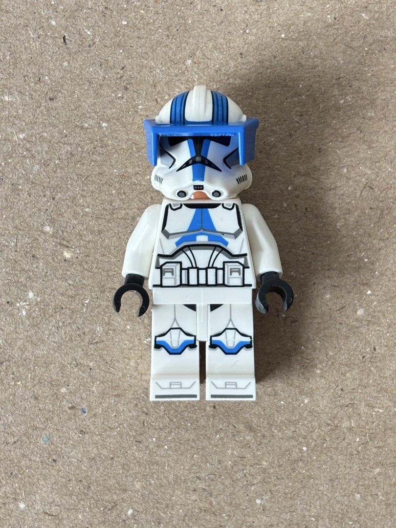 LEGO Star Wars 501st Legion Clone Trooper Minifigure, Toys ...