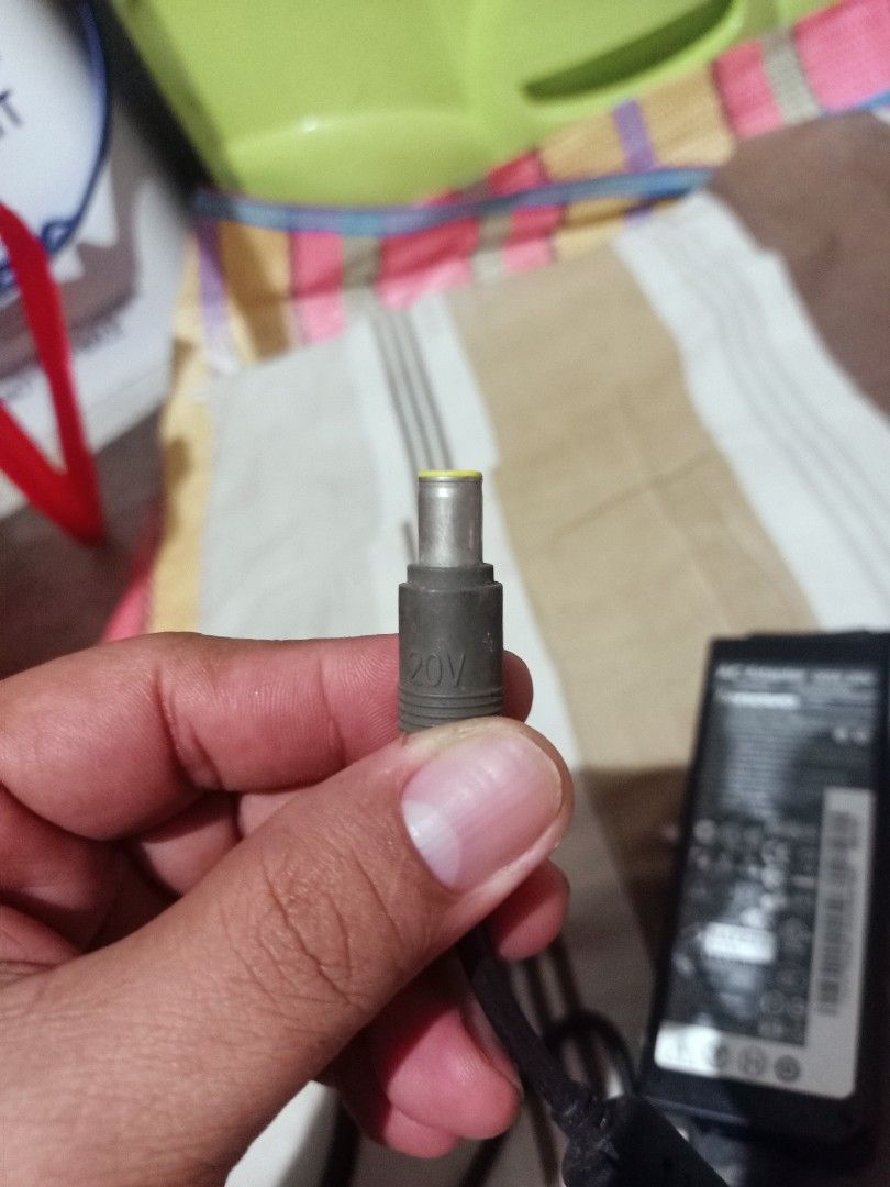 Lenovo AC Adapter (90W, 20V) (Category: Laptops & Notebooks) located in Manila. Submitted by miguelmatt20434 (Listing ID 1470390331, Image 3). Description: .