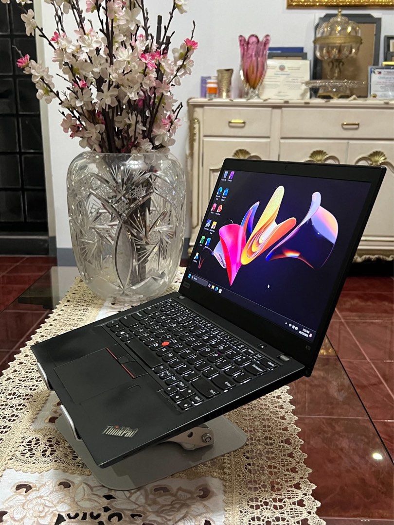 LENOVO THINKPAD X13 (Category: Laptops & Notebooks) located in Manila. Submitted by estillomopatricia (Listing ID 1470407429, Image 2). Description: 17,000 🔥🔥🔥 LENOVO THINKPAD X13 🟣: AMD Ryzen 5 PRO 4650U with Radeon Graphics (12 CPUs), ~2.1GHz 🟣8GB RAM (3200mhz DDR4) 🟣AMD RADEON GRAPHICS 2GB 🟣512 SSD (Upgradable) 🟣14-inch (1920×1080) IPS-level display, 60Hz, anti-glare 🟣TOUCHSCREEN 🟣Windows 11 Pro 64-Bit Inclusion Unit , Original Charg