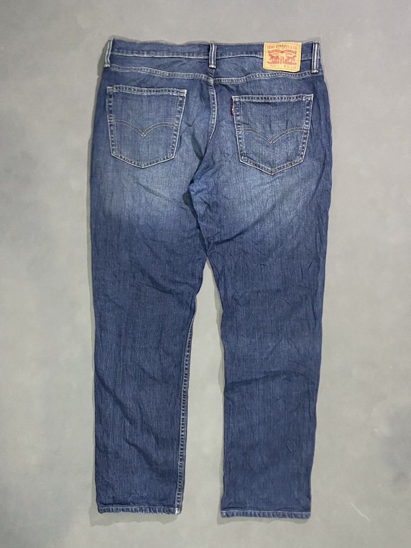 Levi’s 511 Pants (Category: Jeans) located in Dumaguete. Submitted by darios_thrift (Listing ID 1470497924, Image 1). Description: Levi’s 511 pants ₱1.2k + sf Size : 36 Dimes : 36 x 41 Hem : 8 Excellent condition ✅ Issue : None Need wash Color rate : 10/10 (Color may vary due to lighting).