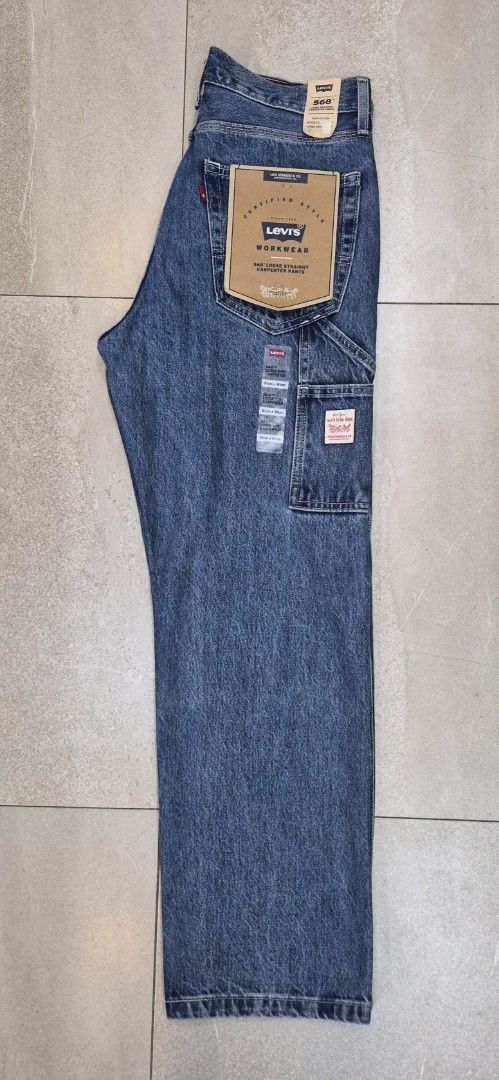 Levi's 568 Loose Straight Carpenter Pants (Category: Jeans) located in Cebu City. Submitted by grandtiger.d2a83a (Listing ID 1470382914, Image 3). Description: - Brand: Levi's - Model: 568 Loose Straight Carpenter Pants - Color: Blue Denim - Size: W32 L32 - Condition: Brand new with original store tags - Details: Workwear style featuring utility pockets and a hammer loop.