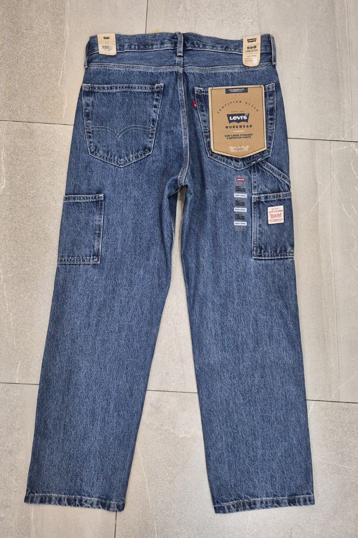 Levi's 568 Loose Straight Carpenter Pants (Category: Jeans) located in Cebu City. Submitted by grandtiger.d2a83a (Listing ID 1470382914, Image 2). Description: - Brand: Levi's - Model: 568 Loose Straight Carpenter Pants - Color: Blue Denim - Size: W32 L32 - Condition: Brand new with original store tags - Details: Workwear style featuring utility pockets and a hammer loop.