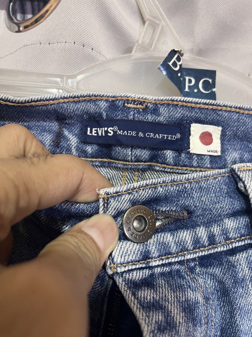 LEVIS JAPAN SELVEDGE (Category: Jeans) located in Manila. Submitted by bibiies2.0xghettothrift (Listing ID 1470555311, Image 1). Description: Details W34 on tag upto 35-36 L41 Loc.Baclaran Paranaque.