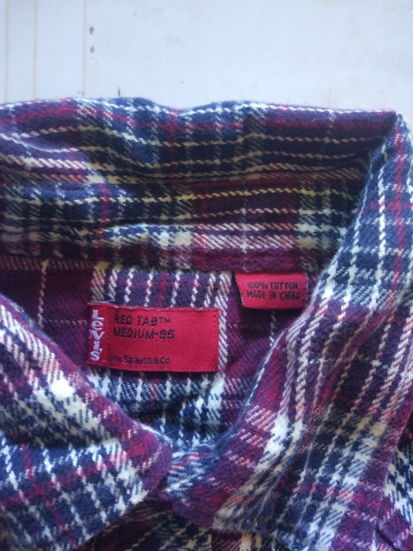 Levis Western Longsleeve M (Category: Formal Shirts) located in Pasay City. Submitted by denimdude.ph (Listing ID 1470416688, Image 3). Description: .