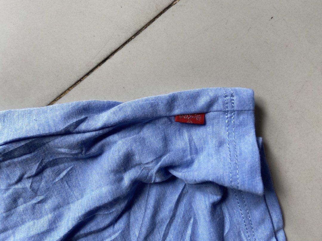 Levis Womens (Category: Shirts) located in Panabo. Submitted by thrifty.red (Listing ID 1470377430, Image 3). Description: width:14.5 length:21.5 Need wash only Excellent Condition .