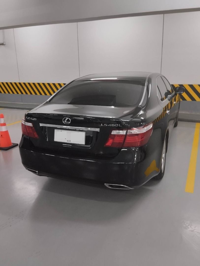 Lexus LS460 Auto (Category: Used Cars) located in Taguig. Submitted by kittyfc (Listing ID 1470356642, Image 3). Description: Black in mint condition, extra car only and very well maintained with brand new battery.