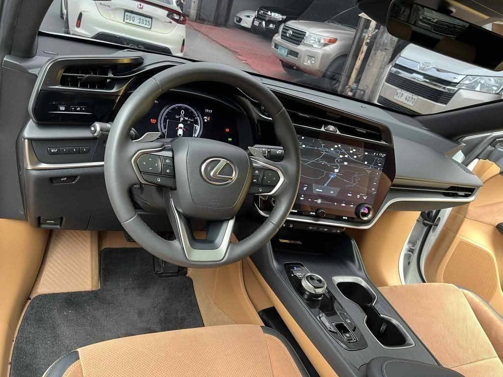 Lexus RZ 450e FULL ELECTRIC BEV Auto (Category: Used Cars) located in Manila. Submitted by colynsantos (Listing ID 1470353885, Image 3). Description: 📍📍𝙁𝙊𝙍 𝙎𝘼𝙇𝙀 📍📍 𝟐𝟎𝟐𝟒 𝐋𝐄𝐗𝐔𝐒 𝐑𝐙 𝟒𝟓𝟎𝐞 𝐅𝐮𝐥𝐥 𝐄𝐥𝐞𝐜𝐭𝐫𝐢𝐜 (𝐁𝐄𝐕) 𝙒𝙀 𝘼𝘾𝘾𝙀𝙋𝙏 𝙏𝙍𝘼𝘿𝙀 𝙄𝙉 𝘼𝙉𝘿 𝙁𝙄𝙉𝘼𝙉𝘾𝙄𝙉𝙂‼️ 𝗖𝗮𝗹𝗹 𝗼𝗿 𝗺𝗲𝘀𝘀𝗮𝗴𝗲 𝘂𝘀 𝗳𝗼𝗿 𝗺𝗼𝗿𝗲 𝗱𝗲𝘁𝗮𝗶𝗹𝘀‼️ ☎️📞: 0️⃣9️⃣2️⃣7️⃣4️⃣9️⃣7️⃣7️⃣8️⃣9️⃣7️⃣ ✅First Owner ✅Mileage-16tkm‼️ ✅Comple