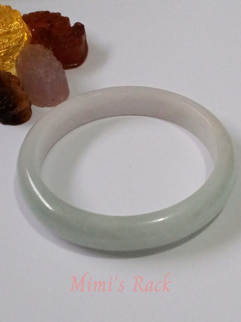 Light Green Jadeite Hard Bangle Bracelet 55mm (Category: Bracelets) located in Taguig. Submitted by mimisrack (Listing ID 1470547334, Image 2). Description: 💚🍀 Good Luck & Fortune — jadeite is traditionally cherished as a symbol of blessings and auspicious opportunities. 💰 Wealth & Prosperity — light green symbolizes abundance, financial growth, and flourishing opportunities. 🛡️ Protection & Safety — jade bangles are traditionally worn as sym