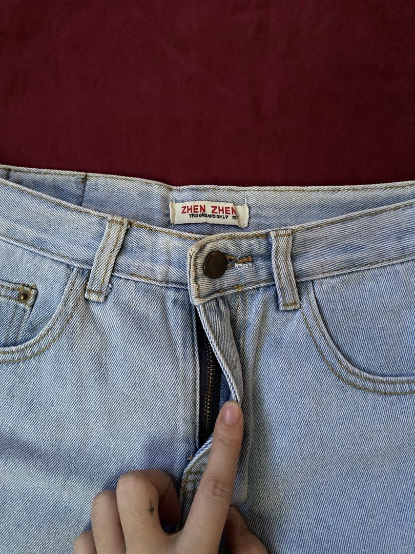 Light Wash Denim Shorts Cuffed Hem (Category: Shorts) located in Manila. Submitted by love_mami (Listing ID 1470439526, Image 2). Description: - Size: 26 - Condition: 9-10 - Brand: Zhen Zhen - Style: High-waisted denim shorts in a light wash - Closure: Button fly and zippered closure - Details: Folded cuffed hems, classic five-pocket setup, contrast stitching, and back leather brand patch - Condition: Excellent - Perfect casual staple for warmer 