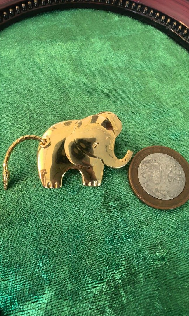 Like new Elephant brooch (Category: Brooches) located in Tuguegarao City. Submitted by zenphoenix-7ad615 (Listing ID 1470439670, Image 1). Description: Signed like new Elephant brooch.