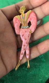 (Category: ) located in . Submitted by zenphoenix-7ad615 (Listing ID 1470443136, Image 1). Description: .