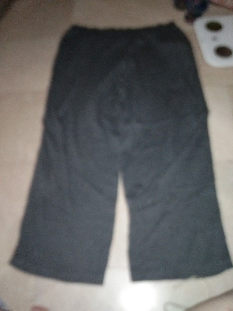 Liz Claiborne jogging pants xl (Category: Other Bottoms) located in Quezon City. Submitted by eidorableshop (Listing ID 1470386188, Image 2). Description: .