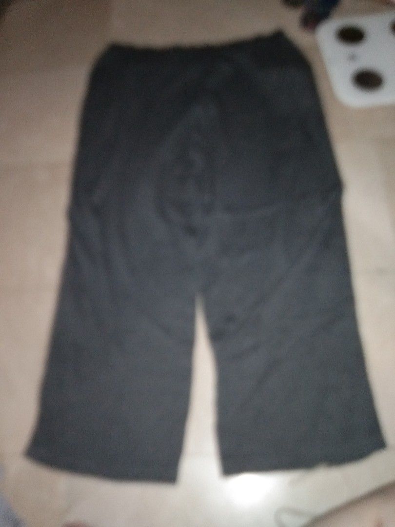 Liz Claiborne jogging pants xl (Category: Other Bottoms) located in Quezon City. Submitted by eidorableshop (Listing ID 1470386188, Image 3). Description: .