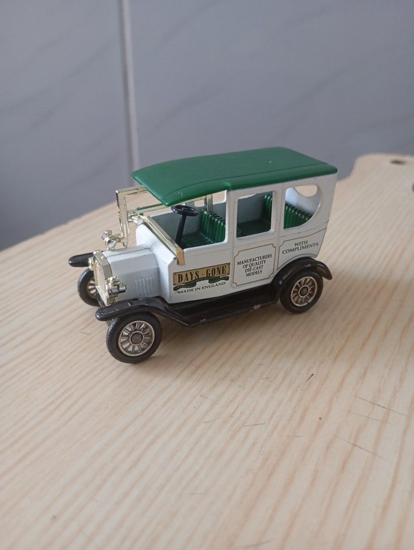 Lledo England Ford model t (Category: Vehicle & Diecast Models) located in Las Pinas. Submitted by quick_deals_great_finds2 (Listing ID 1470378847, Image 1). Description: Good condition.