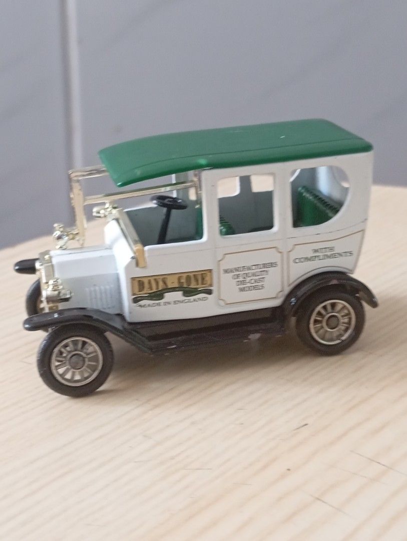 Lledo England Ford model t (Category: Vehicle & Diecast Models) located in Las Pinas. Submitted by quick_deals_great_finds2 (Listing ID 1470378847, Image 2). Description: Good condition.