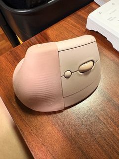 (Category: ) located in . Submitted by karellevic16181 (Listing ID 1470465351, Image 1). Description: .