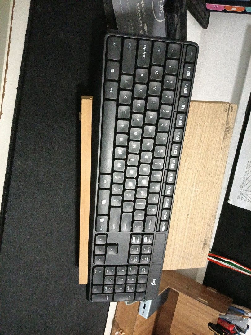 Technology Pattern Ith Cpu Logitech Wireless Keyboard, Computers & Tech, Parts & Accessories ...