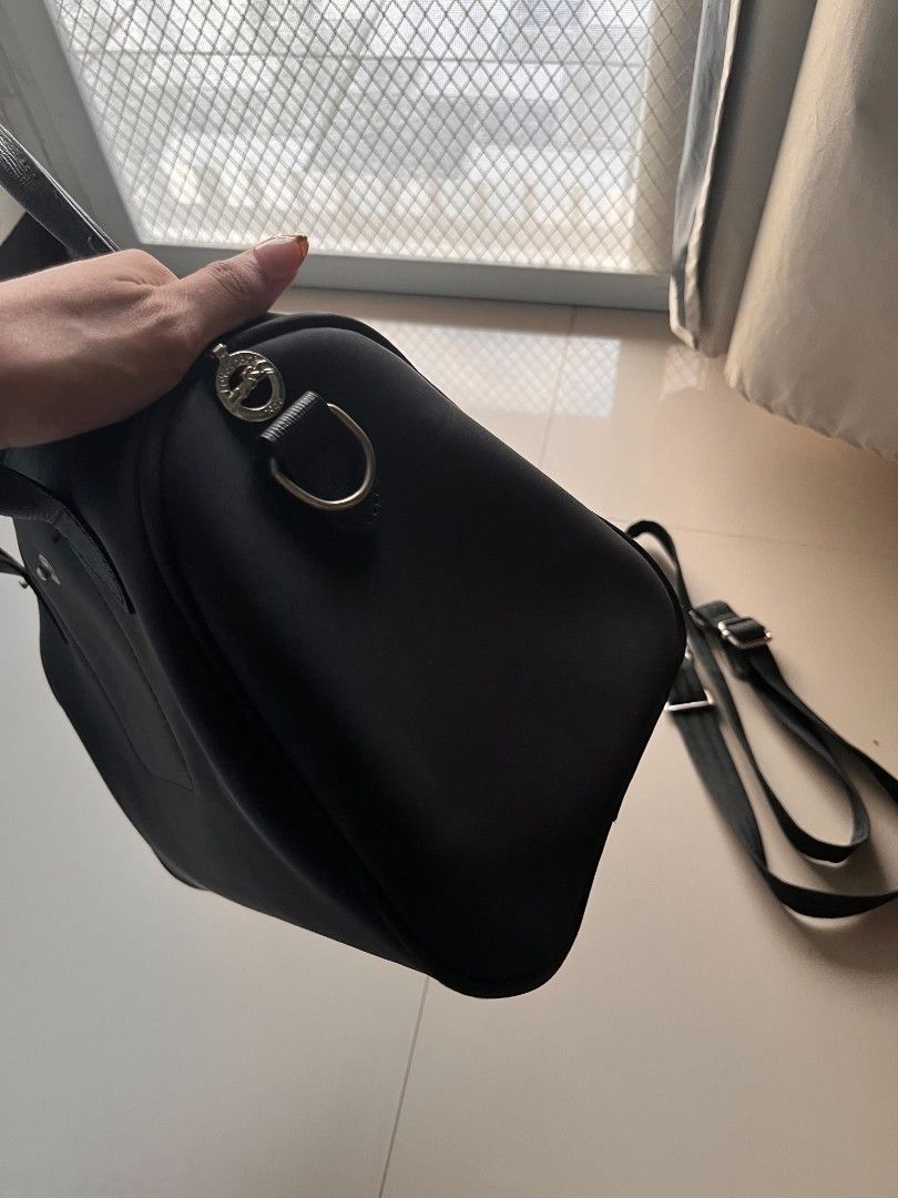 Longchamp Black Nylon Top Handle Bag with Shoulder Strap (Category: Luxury Bags & Wallets) located in Macabebe. Submitted by cheeseoreo (Listing ID 1470442575, Image 3). Description: good condi, no peeling 📍Pampanga 🛻 J&T.