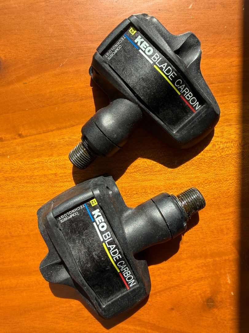 LOOK Keo Blade Carbon Pedals (Category: Bicycles) located in Las Pinas. Submitted by cali022020 (Listing ID 1470353844, Image 1). Description: LOOK Keo Blade Carbon Pedals (No issue) RFS: Decluttering. .