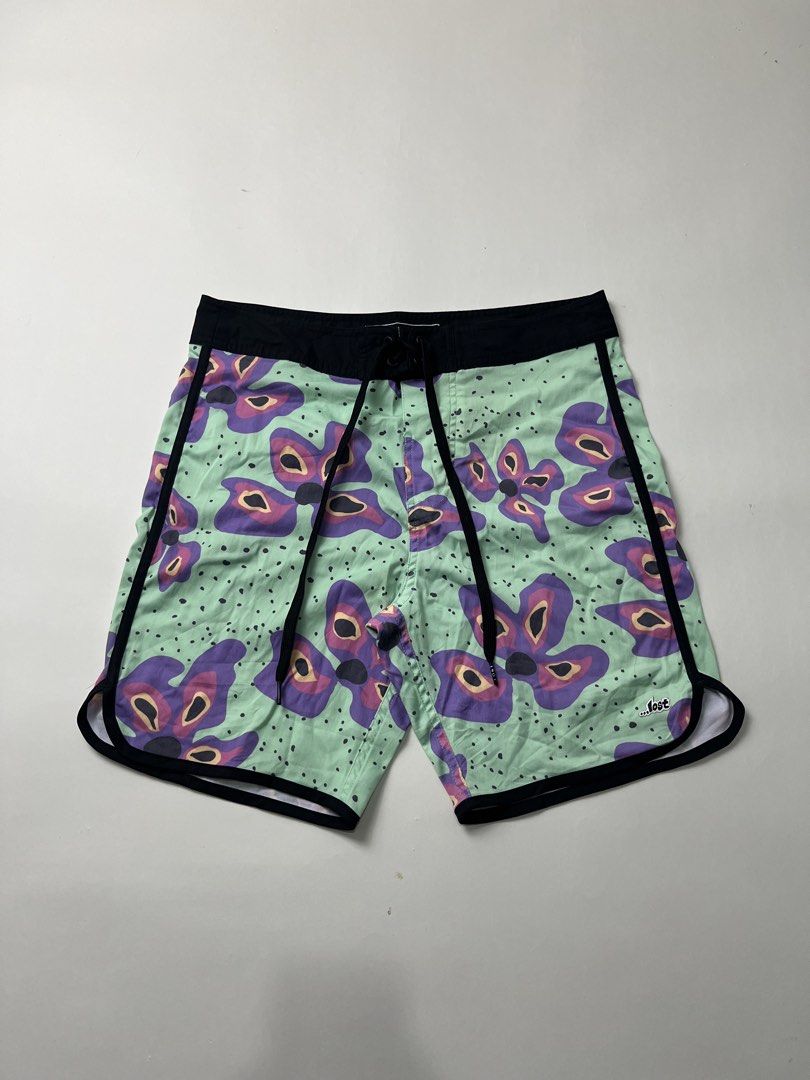 Lost Shorts (Category: Shorts) located in Makati City. Submitted by ufcknwthbst (Listing ID 1470361962, Image 1). Description: 17 inch length 9.5/10 condition No issue.