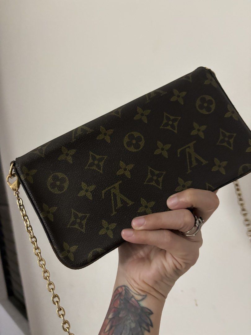 Louis vuitton (Category: Luxury Bags & Wallets) located in Cainta. Submitted by 3rd_street.onlineshop (Listing ID 1470400443, Image 2). Description: Coded Sf not included Payment first.