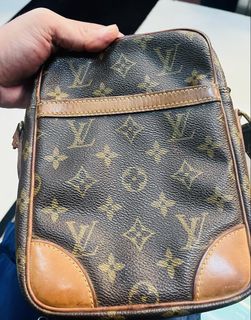 (Category: ) located in . Submitted by thriftspectrum (Listing ID 1470351421, Image 1). Description: .